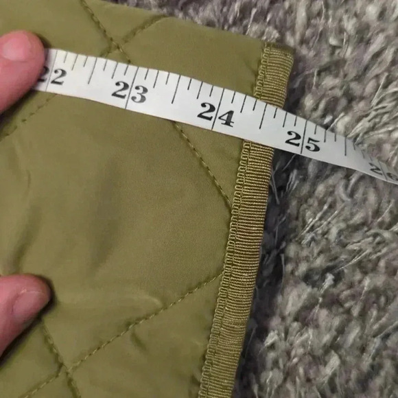 Isaac mizrahi women's green puffer jacket - Picture 11 of 11